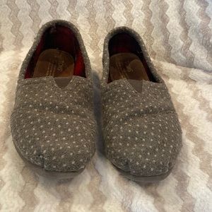Toms Polkadot Grey Fabric Size 8